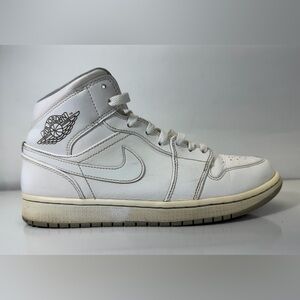 Nike Air Jordan Wolf Size 9.5 Men’s